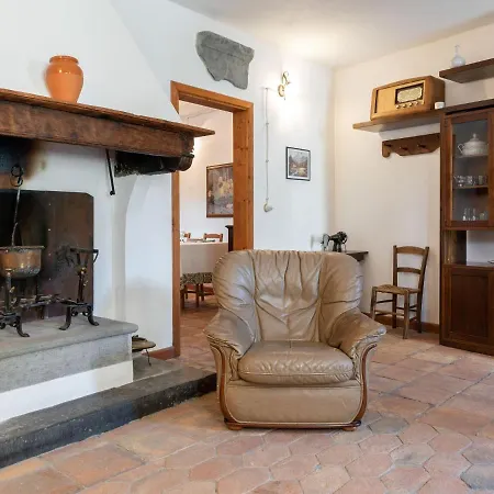Belvilla By Oyo Castello Di Argigliano 4 Holiday home Casola in Lunigiana